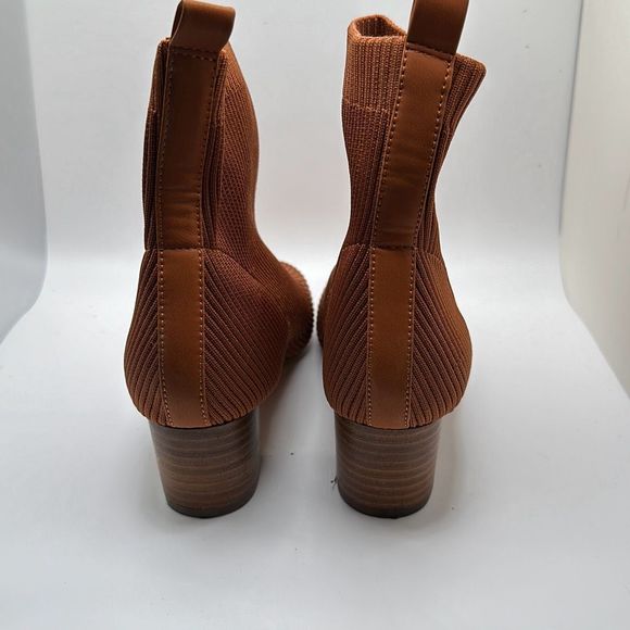 CUSHIONAIRE Women's Neely Stretch bootie +Memory Foam 8.5 BROWN - Picture 4 of 7